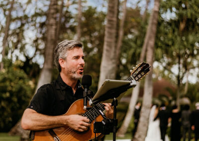 wedding officiant and musician in Oahu